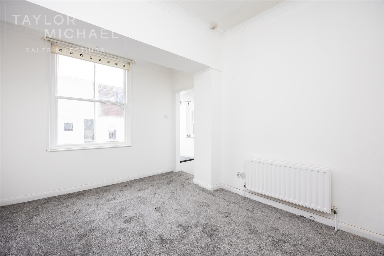 Studio Room